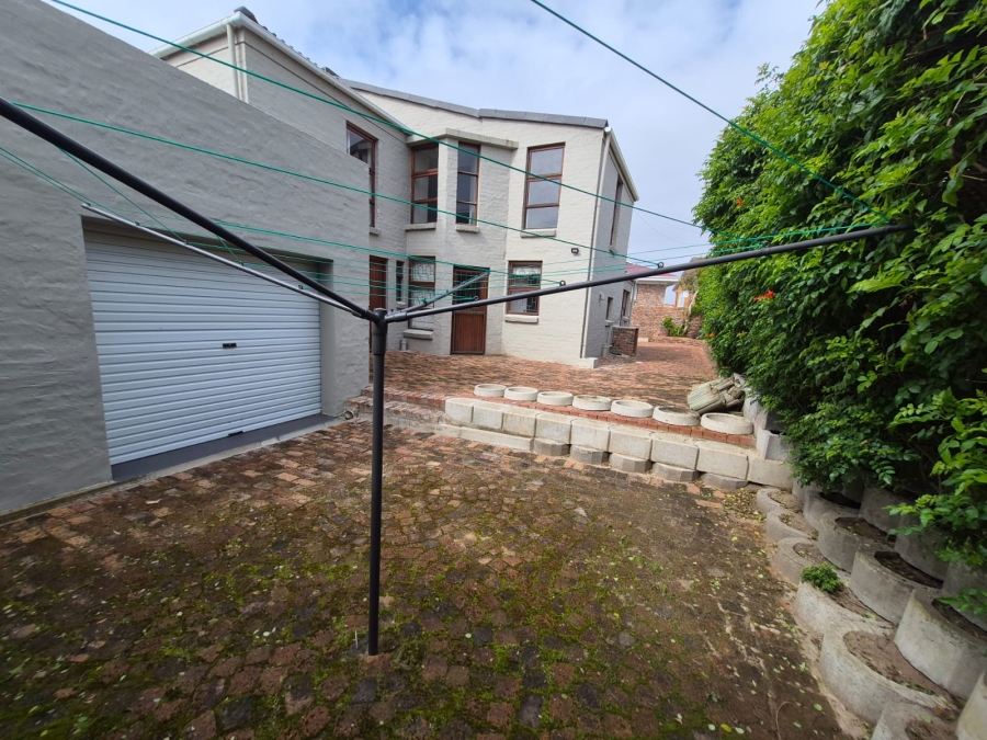 5 Bedroom Property for Sale in Bayview Western Cape
